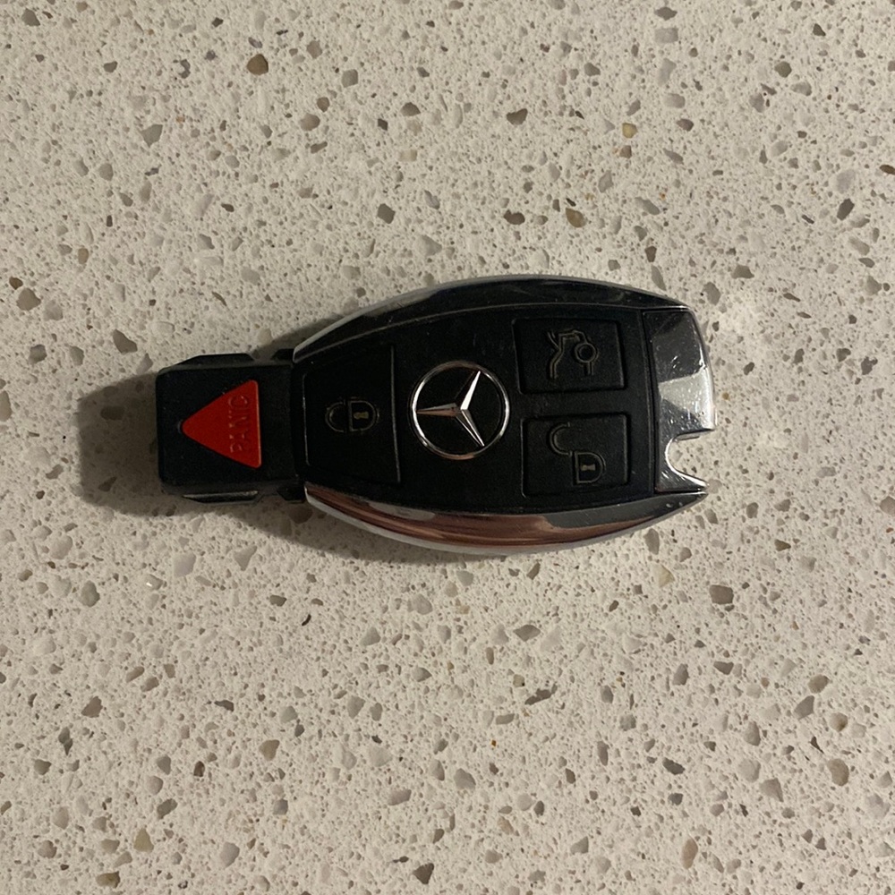 Mercedes Key